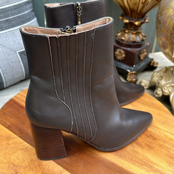 Blondo Women's Waterproof Brown Zip Boots Block Heel size 8 - Picture 5 of 13